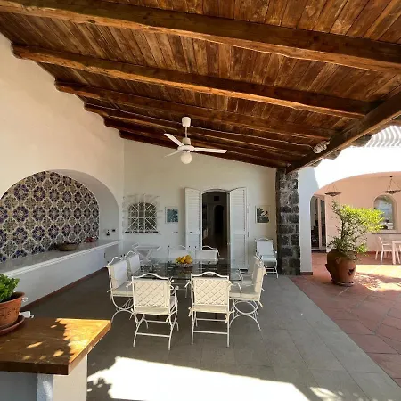 Villa Enaria