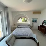 Abelarda Bed & Breakfast 4*