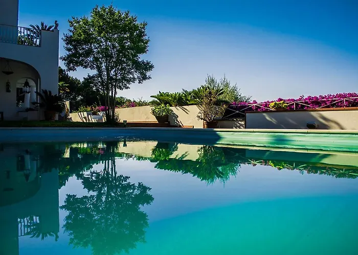 Abelarda Bed & Breakfast 4*